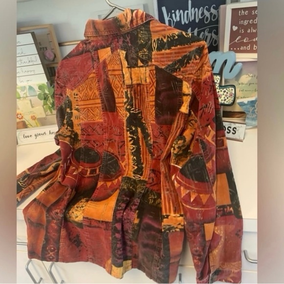 Chico's Abstract Graffiti - Picture 4 of 12